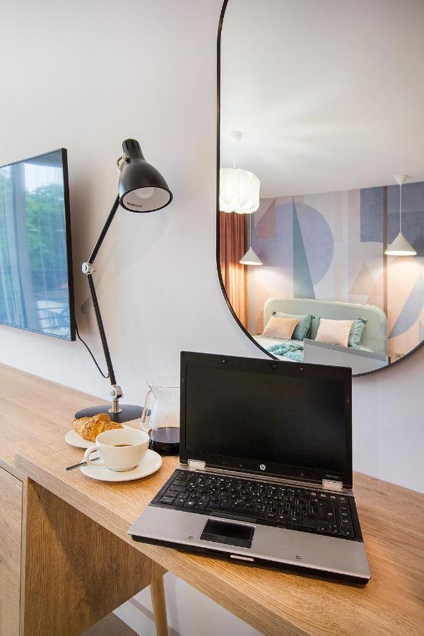 W&K Apartments - Joy Suite - Faktura Vat, Parking 科沙林 外观 照片